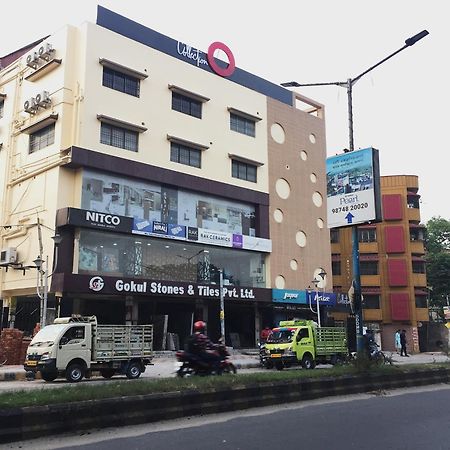 Super Collection O Gokul Residency Near Emami City Dumdum Opposite Raja Palace Hotel Dum Dum Buitenkant foto
