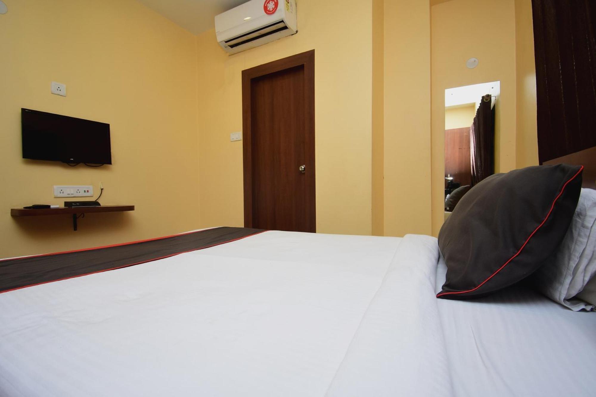 Super Collection O Gokul Residency Near Emami City Dumdum Opposite Raja Palace Hotel Dum Dum Buitenkant foto