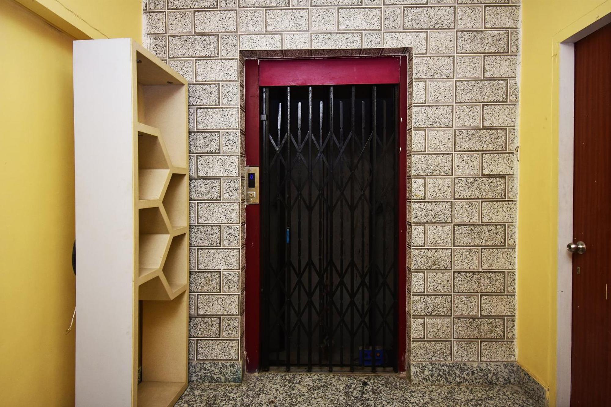 Super Collection O Gokul Residency Near Emami City Dumdum Opposite Raja Palace Hotel Dum Dum Buitenkant foto